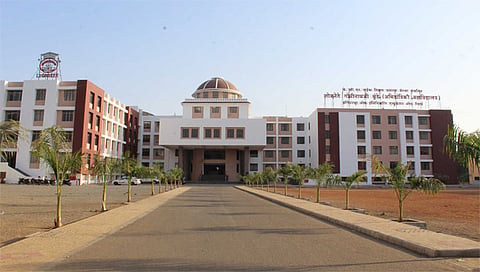 दै. पुढारी विशेष शैक्षणिक : उपेक्षित वर्गाचा आधारस्तंभ क्रांतिवीर वसंतराव नाईक शिक्षण संस्था