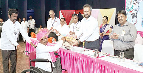 पिंपरी : दिव्यांगांना स्वावलंबी बनविण्यासाठी प्रशिक्षण योजना