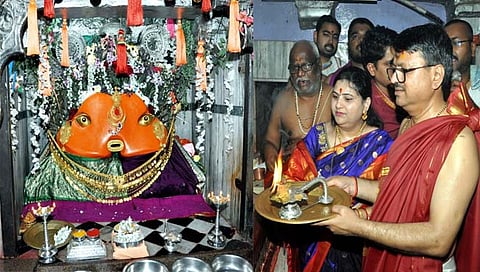 Beed Margashirsha Festival : पुर्णाहुती महापूजेने श्री योगेश्वरी मार्गशीर्ष महोत्सवाची सांगता गर्दी