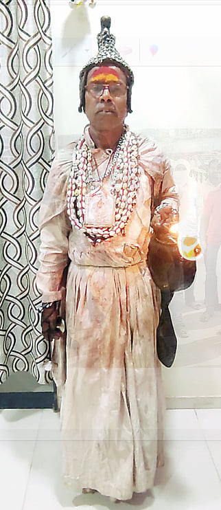 नगर : भोप्यांची गावोगावी भटकंती सुरू
