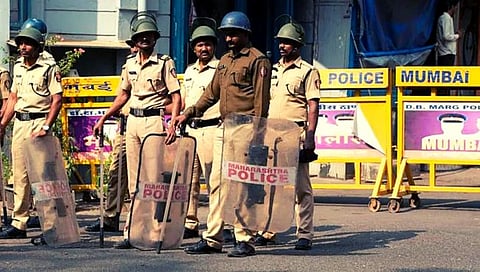 Mumbai Police received hoax call | मुंबईत दहशतवादी घुसल्याची खोटी माहिती देणाऱ्यास ATS कडून अटक