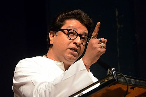 राज ठाकरेंचं मुख्यमंत्र्यांना पत्र; म्हणाले, सावित्रीबाईंच्या पुढच्या जयंतीला भिडे वाड्याचं स्मारक तयार असेल हे पहा