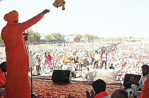 गोदावरी धाम येथे भाविकांची मांदियाळी ; श्री हरिहर यज्ञ सोहळ्याची सांगता;