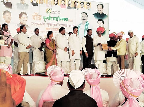 देऊळगाव राजे : जाणता राजा म्हणवणार्यांनी विदर्भातील शेतीसिंचन 8 टक्क्यांवर ठेवलं
