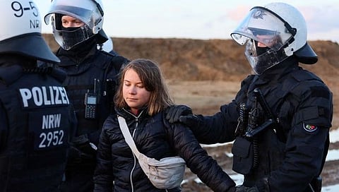 Greta Thunberg : ‘हवामान संरक्षण करणे हा गुन्हा नाही’ : ग्रेटा थनबर्ग