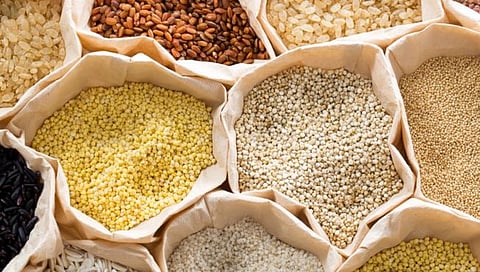 भरड धान्यांच्या सेवनाने घटते कोलेस्टेरॉल