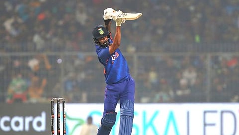 INDvsSL 2ND ODI : भारताचा श्रीलंकेवर ४ गडी राखून विजय