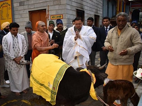 जोशीमठमधील मंदिरात आयोजित पूजाप्रसंगी उत्तराखंडचे मुख्यमंत्री पुष्कर सिंह धामी.