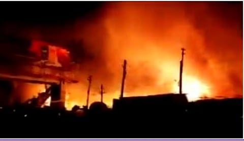 Assam : बाजारपेठत भीषण आग; तब्बल १५० दकाने जळून खाक