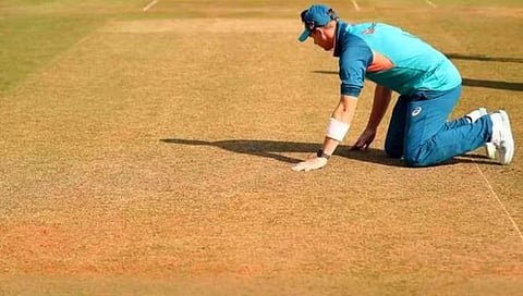 IND vs AUS Test : खेळपट्टीच्या वादावर ऑस्ट्रेलियाला आयसीसीने डावलले