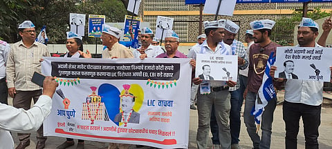 29 कोटी विमाधारकांची एलआयसी मधील गुंतवणूक असुरक्षित, ‘आप’चे राज्य संघटक विजय कुंभार यांचा आरोप