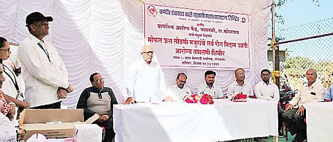 नगर : ऊसतोड कामगारांची वैद्यकीय तपासणी