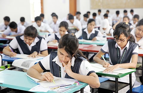 दहावीच्या परीक्षेची प्रवेशपत्रे मिळणार सोमवारपासून, प्रवेशपत्रासाठी कोणतेही शुल्क न घेण्याच्या राज्य मंडळाच्या सुचना