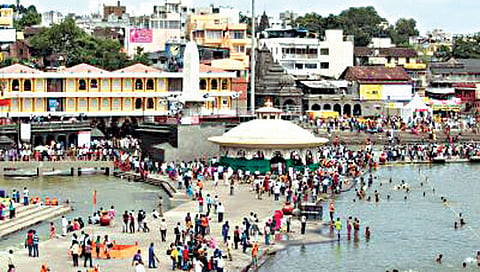 Nashik News : छठपूजेमुळे रामकुंड परिसरातील वाहतूक मार्गात बदल