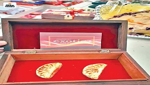 Food : तब्बल 50 हजार रुपयांची ‘एक्झॉटिका गुजिया’! वाचा असं काय आहे खास…