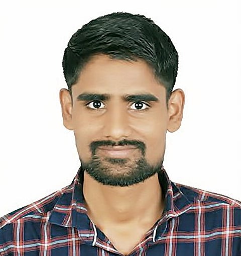 खोर : प्रतिकूल परिस्थितीवर मात करून, गणेश बनला मुख्याधिकारी