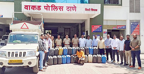 पिंपरी : सव्वाआठ लाखांची हातभट्टी दारू जप्त