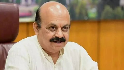 Karnataka Govt Employees Strike : कर्नाटक सरकारने राज्य कर्मचाऱ्यांच्या वेतनात केली १७ टक्क्यांची वाढ