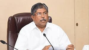 पुण्यात सासरच्यांनी सुनेचे हातपाय बांधून मासिक पाळीचं रक्त विकलं, चंद्रकांत पाटील म्हणाले, “समाजात भयंकर…”