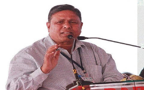 निवडणुकीत ‘ईव्हीएम’ फोडा : वामन मेश्रामांच्या विधानाने राजकीय वर्तुळात खळबळ