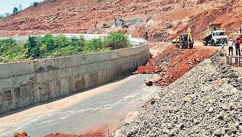 रत्नागिरी : परशुराम घाटातील एक लेन पावसाळ्यापूर्वी सुरू होणार