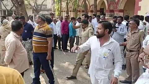 Jalgaon APMC Election : जळगावात बोगस मतदानाच्या संशयातून गदारोळ