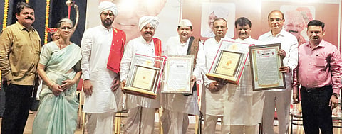 पुणे : शृंगार नाकारणे, लावणीकडे तुच्छतेने पाहणे, हे महाराष्ट्राच्या संस्कृतीला घातक : डॉ. सदानंद मोरे