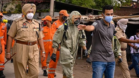 Ludhiana gas leak : लुधियाना हादरले, गॅस दुर्घटनेतील मृतांची संख्या ११ वर