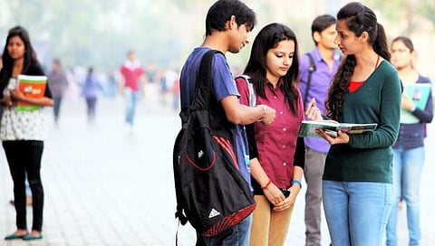 पुणे : ‘प्रथम अर्जास प्रथम प्राधान्य’नुसार दाखले