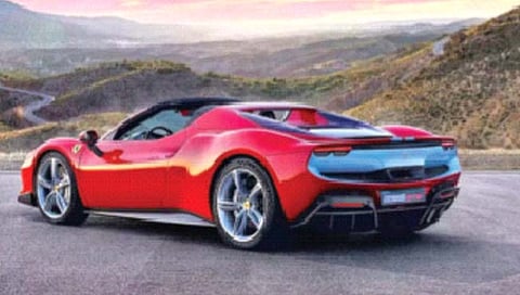 Ferrari Car : भारतात आली सव्वा सहा कोटींची वेगवान फेरारी