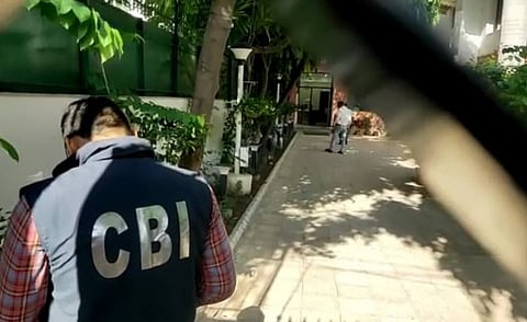 ‘जमिनीच्या बदल्यात नाेकरी’ घोटाळा प्रकरण : ‘सीबीआय’चे ९ ठिकाणी छापे