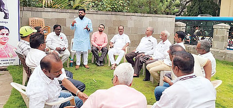पुण्यात रिक्षाचालकांच्या बैठकांवर बैठका सुरू