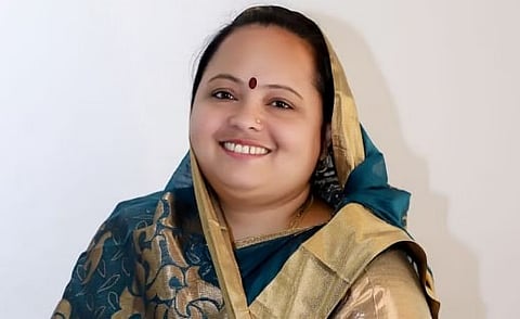 अहमदनगर : आयुक्त, उपायुक्तांवर कारवाई करा; महापौर रोहिणी शेंडगे यांचे मुख्यमंत्र्यांना निवेदन