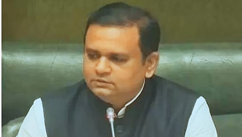 आमदारांच्या अपात्रतेचा निर्णय घेण्याचा अधिकार अध्यक्षांनाच : राहुल नार्वेकर