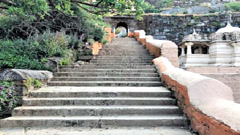 गिरनारच्या पायर्या