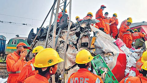 Odisha train collision : पाच सेकंदांचा थरार अन् पुनर्जन्माची अनुभूती