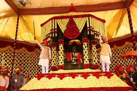 Sambhajiraje Chhatrapati : शिवराज्याभिषेक दिनी संभाजीराजे छत्रपतींची घोषणा, ‘पन्नास किल्ले…’