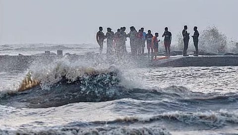 रत्नागिरी: कोकणातील जलपर्यटन ३१ ऑगस्टपर्यंत बंद राहणार