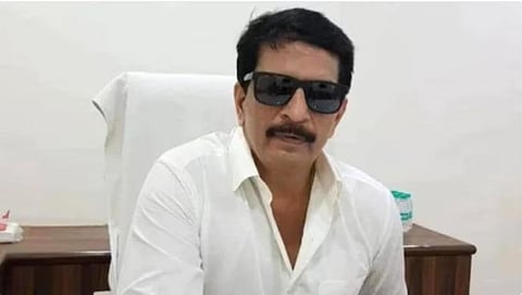 अँटिलिया प्रकरणातील आरोपी प्रदीप शर्माला दिलासा; पत्नीच्या शस्त्रक्रियेसाठी दोन आठवड्यांचा अंतरिम जामीन