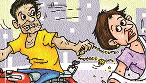 कोल्हापूर : म्हाकवेत धुम स्टाईलने महिलेच्या गळ्यातील दागिना लंपास
