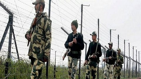 मणिपूरमध्ये बंडखोरांशी झालेल्या चकमकीत बीएसएफ जवान शहीद, आसाम रायफल्सचे दोन जवान जखमी