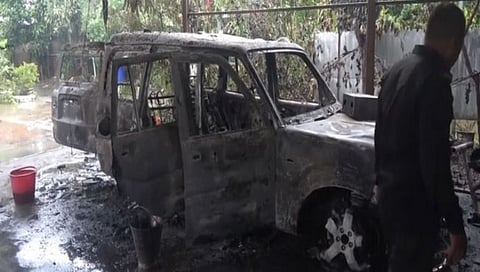 Manipur : केंद्रीय मंत्री आरके रंजन यांच्या निवासस्थानावर पेट्रोल बॉम्बचा हल्ला (व्हिडिओ)