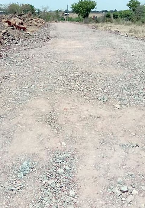 पुणे : मुढाळे ते लोखंडवाडी रस्त्याचे काम संथगतीने