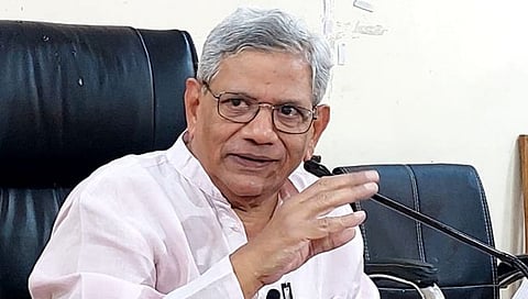 देशाचे संविधान, लोकशाही वाचवण्यासाठी मोदी सरकारला रोखणे गरजेचे : सिताराम येचुरी