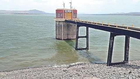 नाशिक जिल्ह्यावर पाणीटंचाईचे सावट, धरणांमध्ये अवघा ६६ टक्के जलसाठा