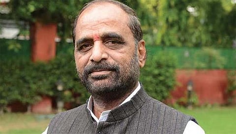 KPCL : ‘केपीसीएल’ने कराराची अंमलबजावणी करावी: हंसराज अहीर यांच्या सूचना