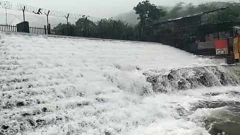 भुशी धरण ओव्हरफ्लो….लोणावळा शहरात 24 तासात तब्बल 158 मिमी पावसाची नोंद
