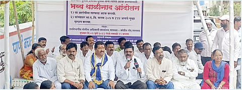 सासवडला उपविभागीय पोलिस अधिकार्यांच्या कार्यालयासमोर आंदोलन
