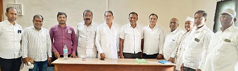 नगर : राशीनच्या व्यापार्यांना भिगवण रस्त्यावर जागा