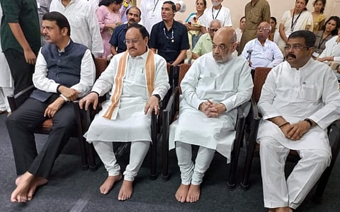 भागवत, शहा, मुख्यमंत्र्यासह उपमुख्यमंत्र्यांनी घेतले मदनदास देवी यांचे अंत्यदर्शन